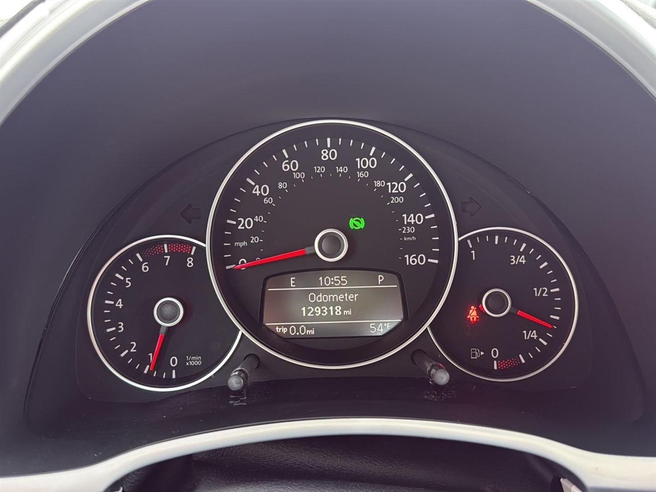 Volkswagen Beetle 2dr Cpe Auto 2.5L PZEV 2012