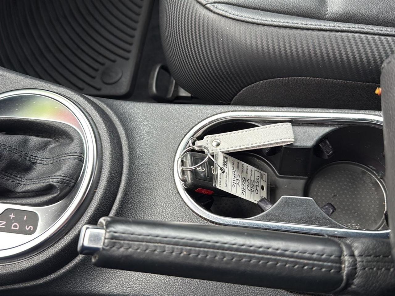 Volkswagen Beetle 2dr Cpe Auto 2.5L PZEV 2012