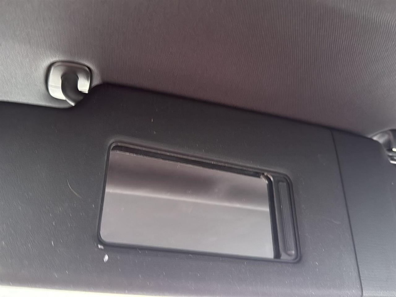 Volkswagen Beetle 2dr Cpe Auto 2.5L PZEV 2012