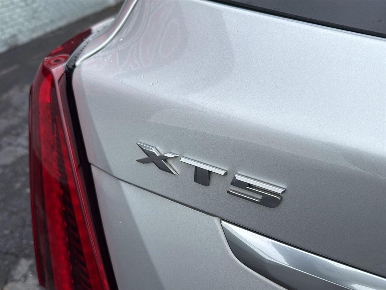 Cadillac XT5 AWD 4dr Premium Luxury 2020