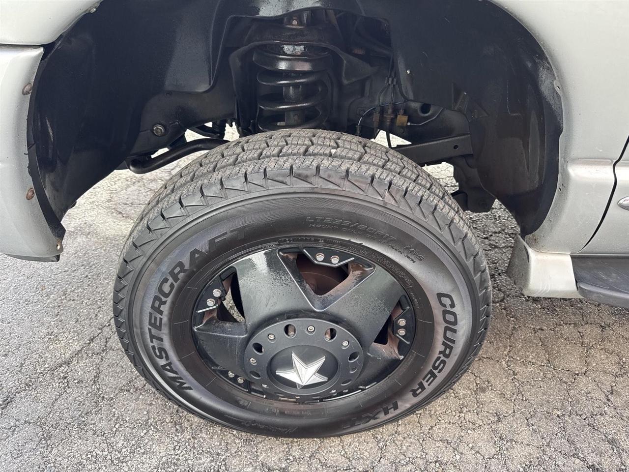 Dodge Ram 3500 4dr Quad Cab 160.5 DRW 4WD Laramie 2006