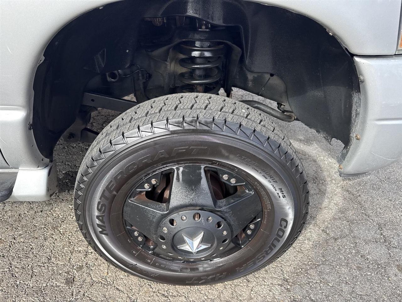 Dodge Ram 3500 4dr Quad Cab 160.5 DRW 4WD Laramie 2006