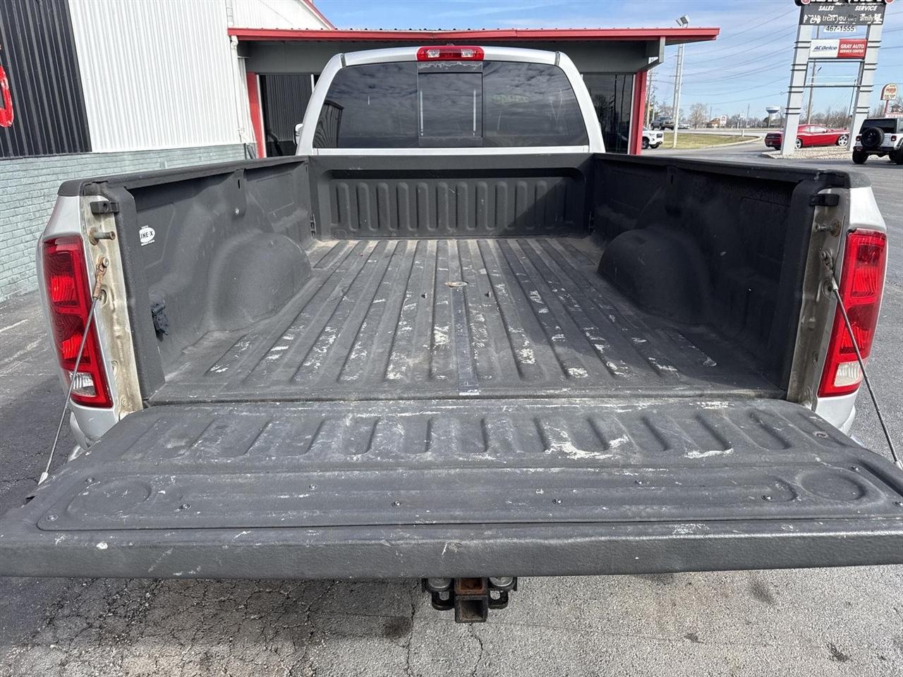 Dodge Ram 3500 4dr Quad Cab 160.5 DRW 4WD Laramie 2006