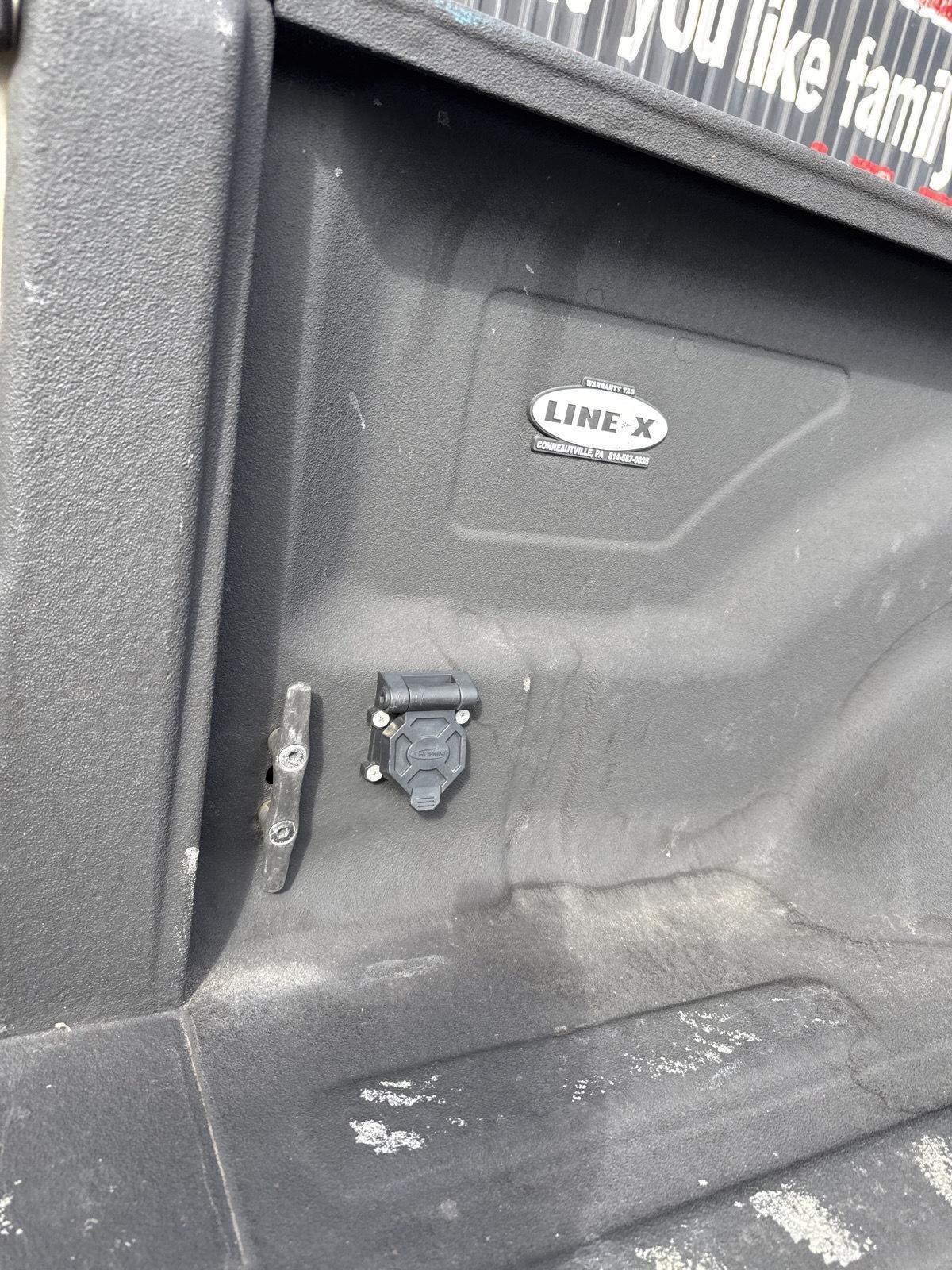 Dodge Ram 3500 4dr Quad Cab 160.5 DRW 4WD Laramie 2006