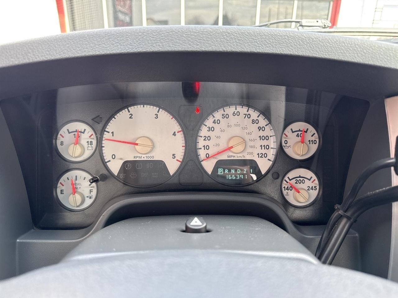 Dodge Ram 3500 4dr Quad Cab 160.5 DRW 4WD Laramie 2006