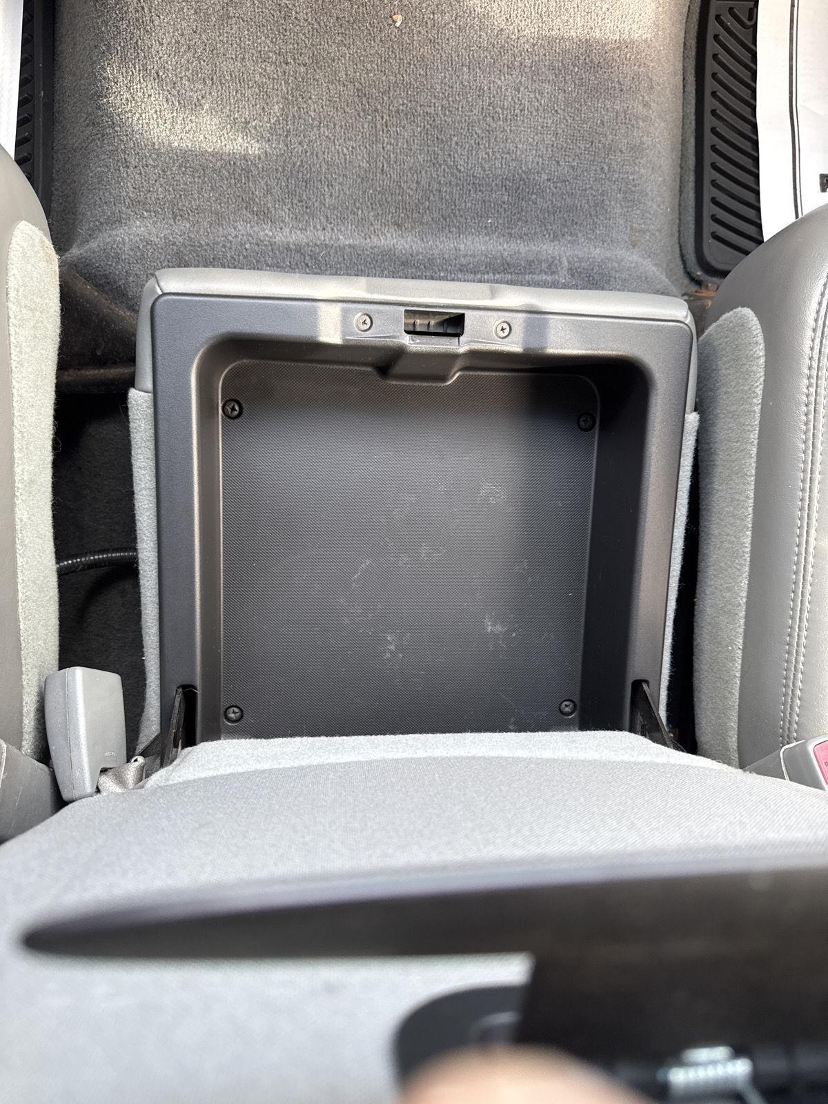 Dodge Ram 3500 4dr Quad Cab 160.5 DRW 4WD Laramie 2006