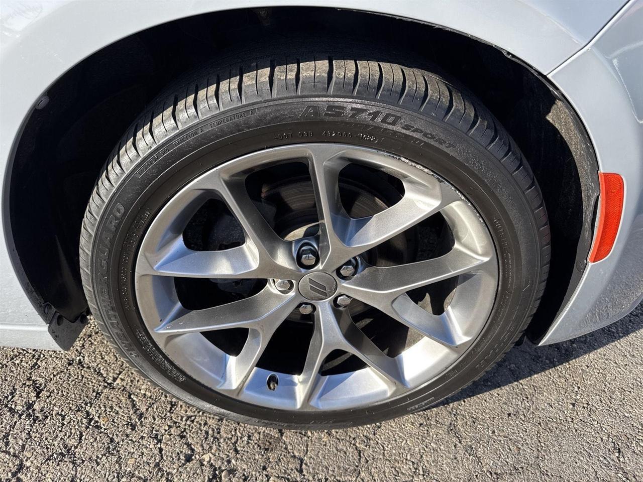 Dodge Charger SXT RWD 2020