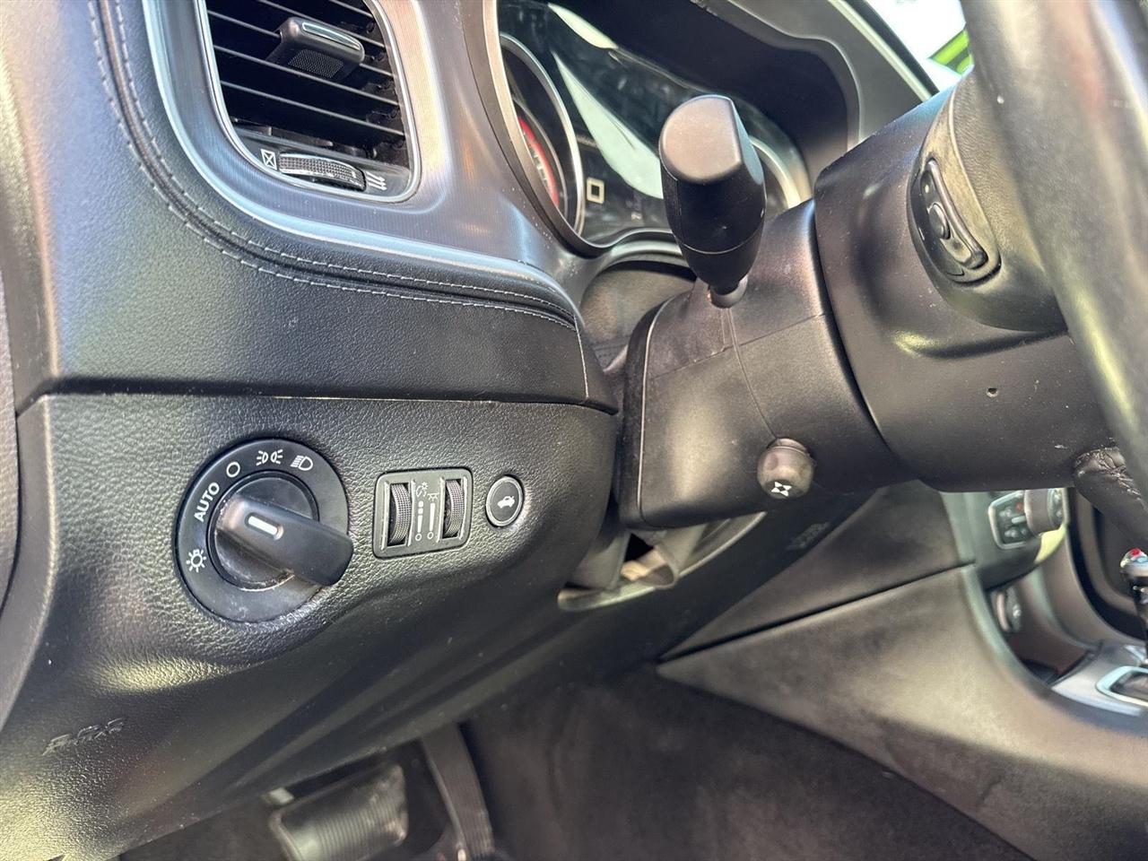 Dodge Charger SXT RWD 2020