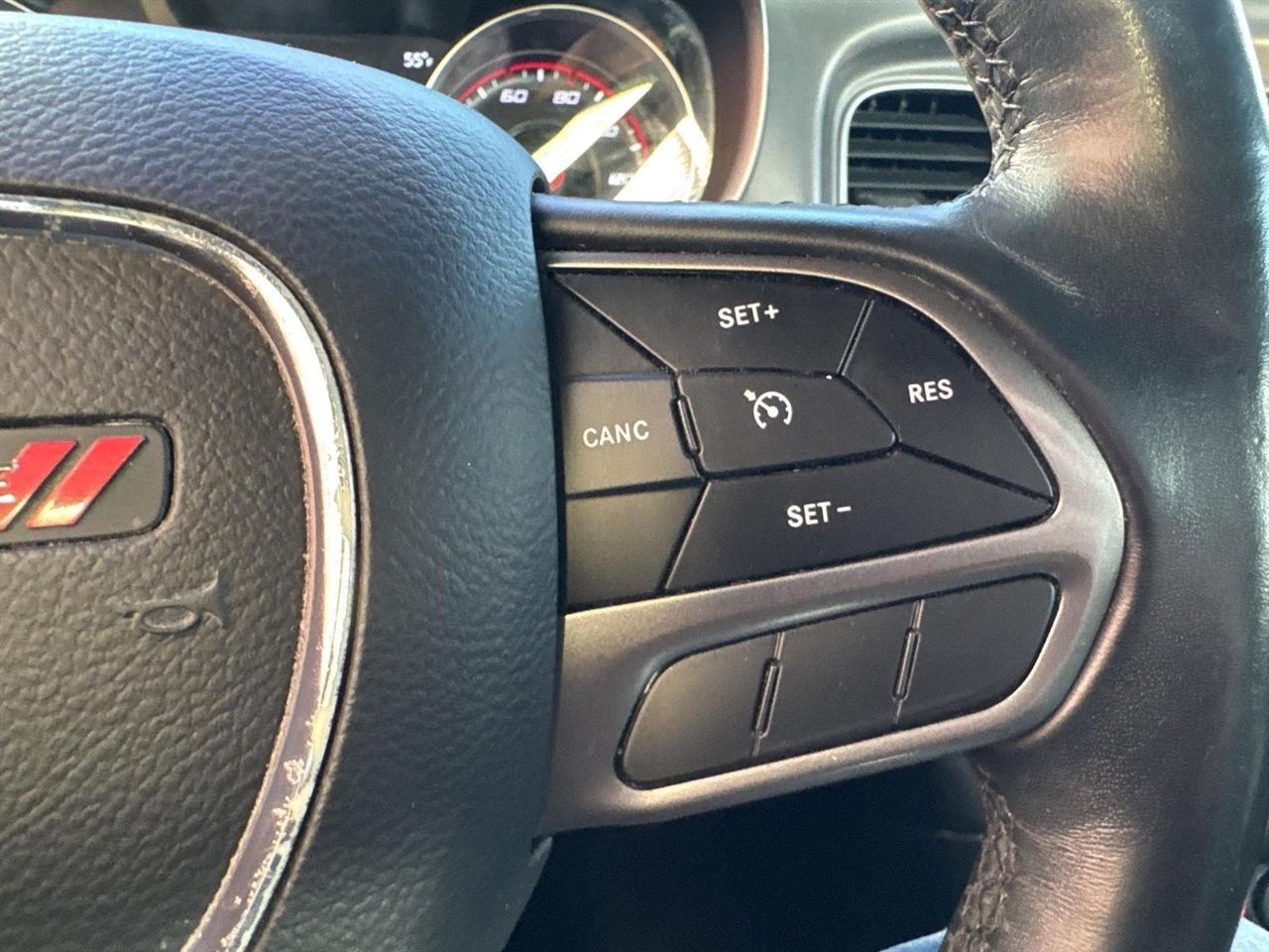 Dodge Charger SXT RWD 2020