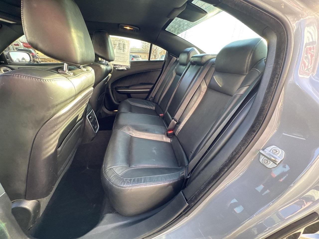 Dodge Charger SXT RWD 2020