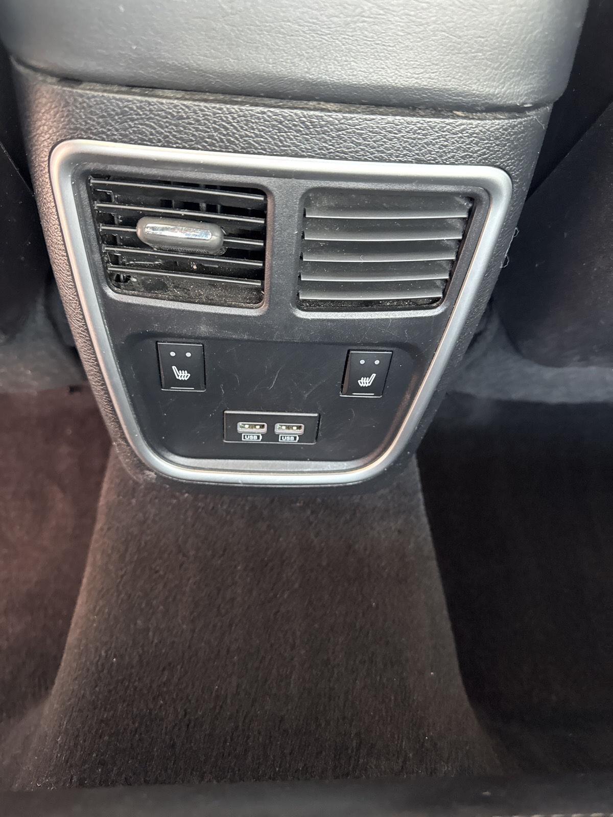 Dodge Charger SXT RWD 2020