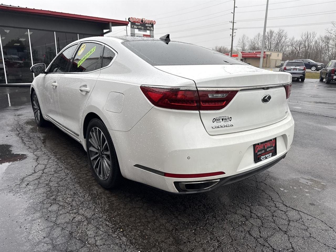 Kia Cadenza Premium Sedan 2017