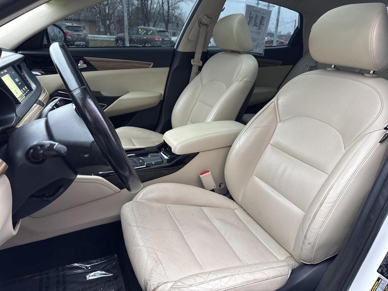 Kia Cadenza Premium Sedan 2017