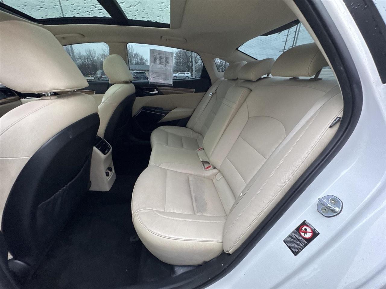 Kia Cadenza Premium Sedan 2017