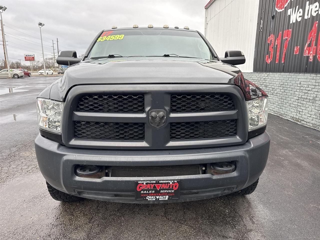 RAM 2500 Tradesman 4x4 Crew Cab 6'4" Box 2017