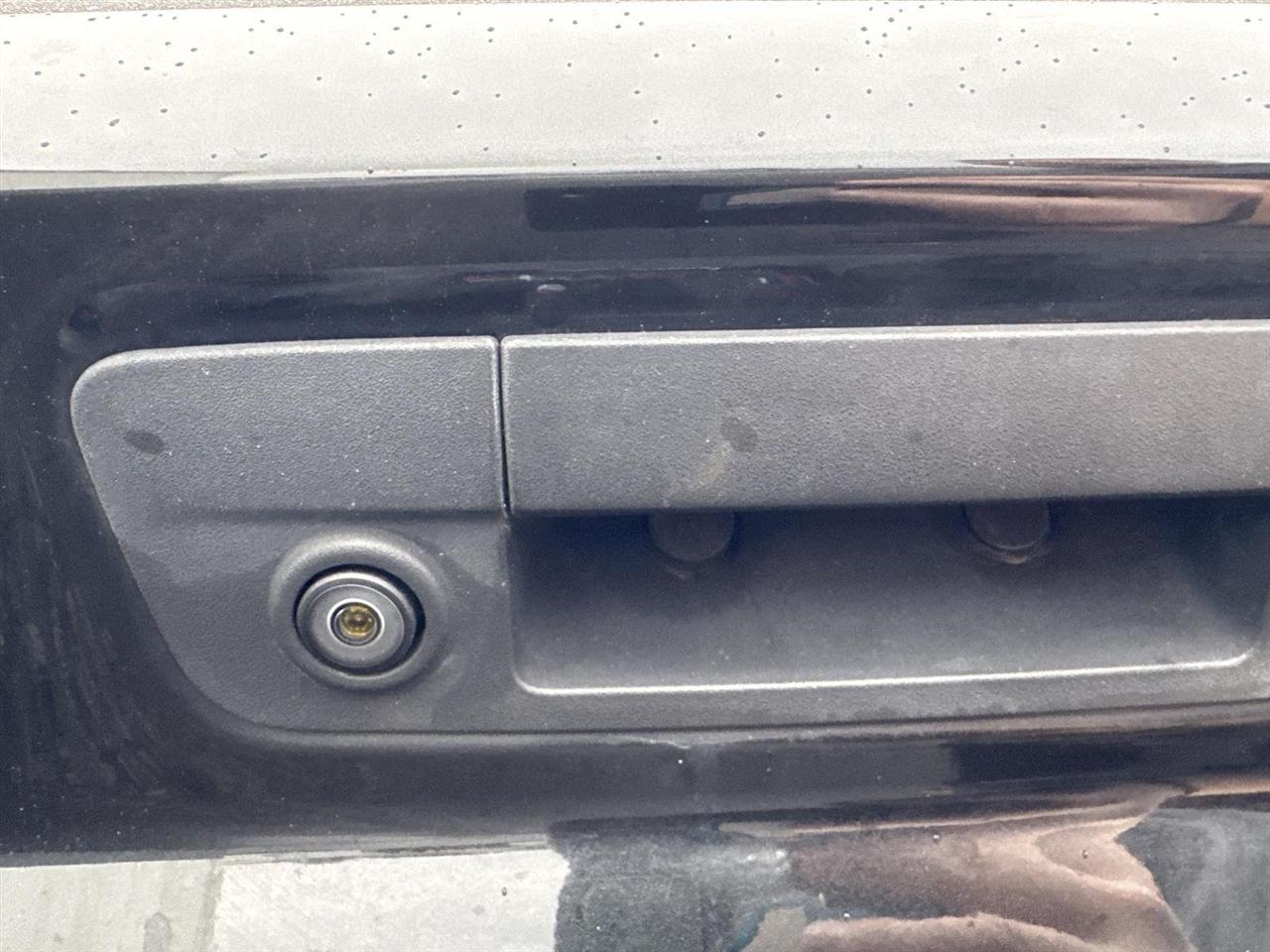 RAM 2500 Tradesman 4x4 Crew Cab 6'4" Box 2017