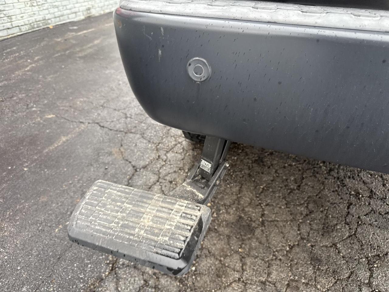 RAM 2500 Tradesman 4x4 Crew Cab 6'4" Box 2017