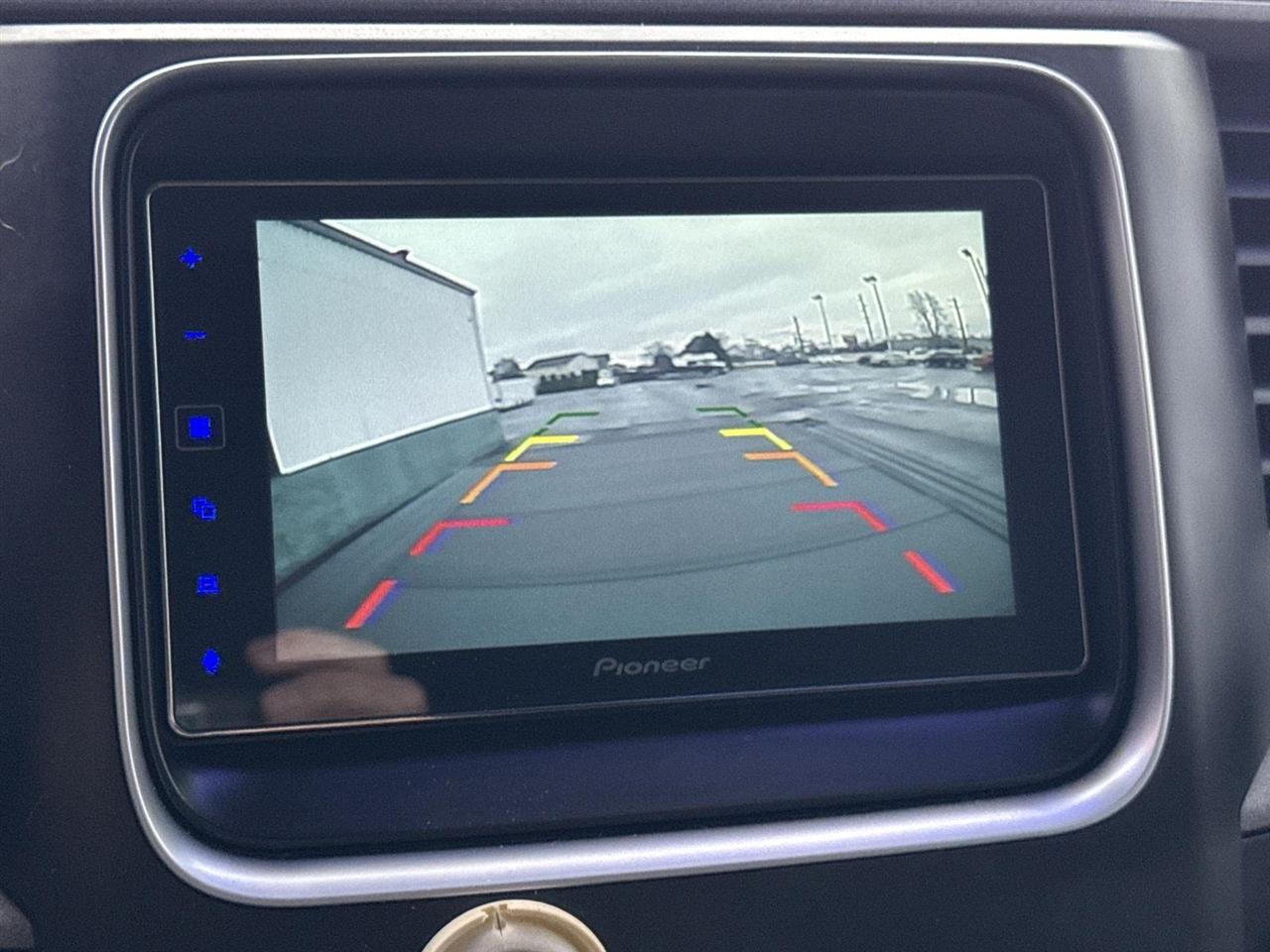 RAM 2500 Tradesman 4x4 Crew Cab 6'4" Box 2017