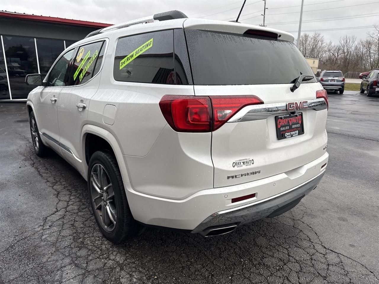 GMC Acadia AWD 4dr Denali 2017