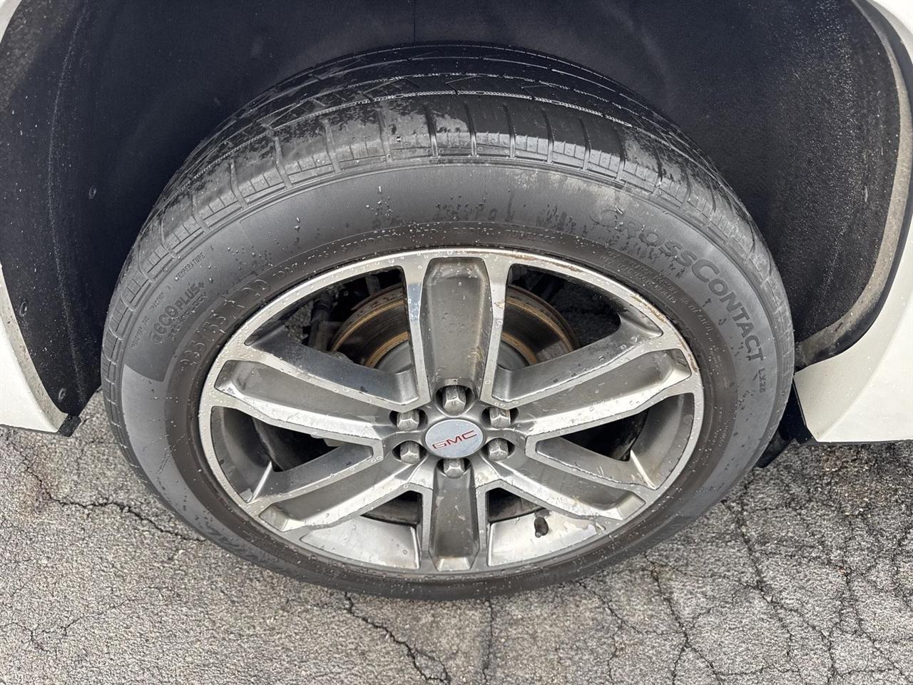 GMC Acadia AWD 4dr Denali 2017