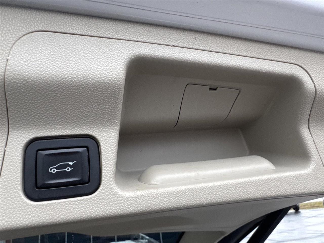 GMC Acadia AWD 4dr Denali 2017