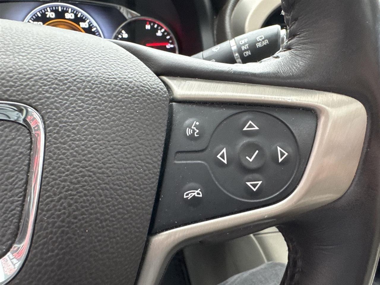 GMC Acadia AWD 4dr Denali 2017