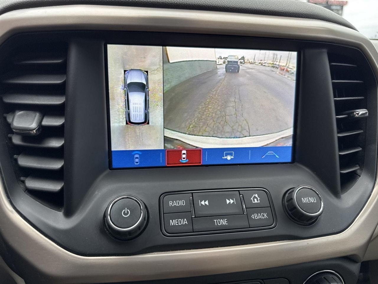 GMC Acadia AWD 4dr Denali 2017