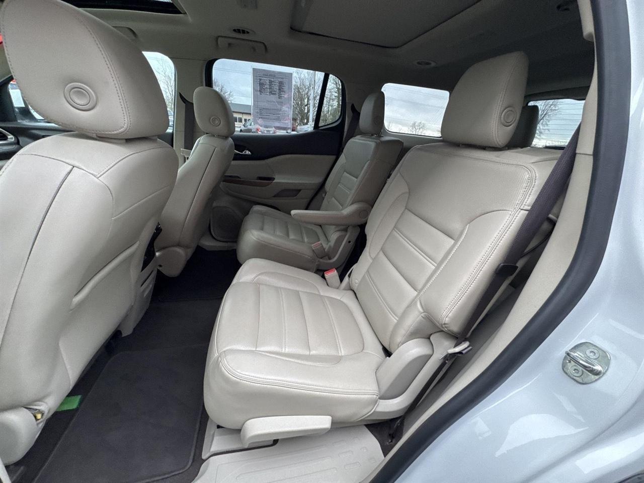 GMC Acadia AWD 4dr Denali 2017