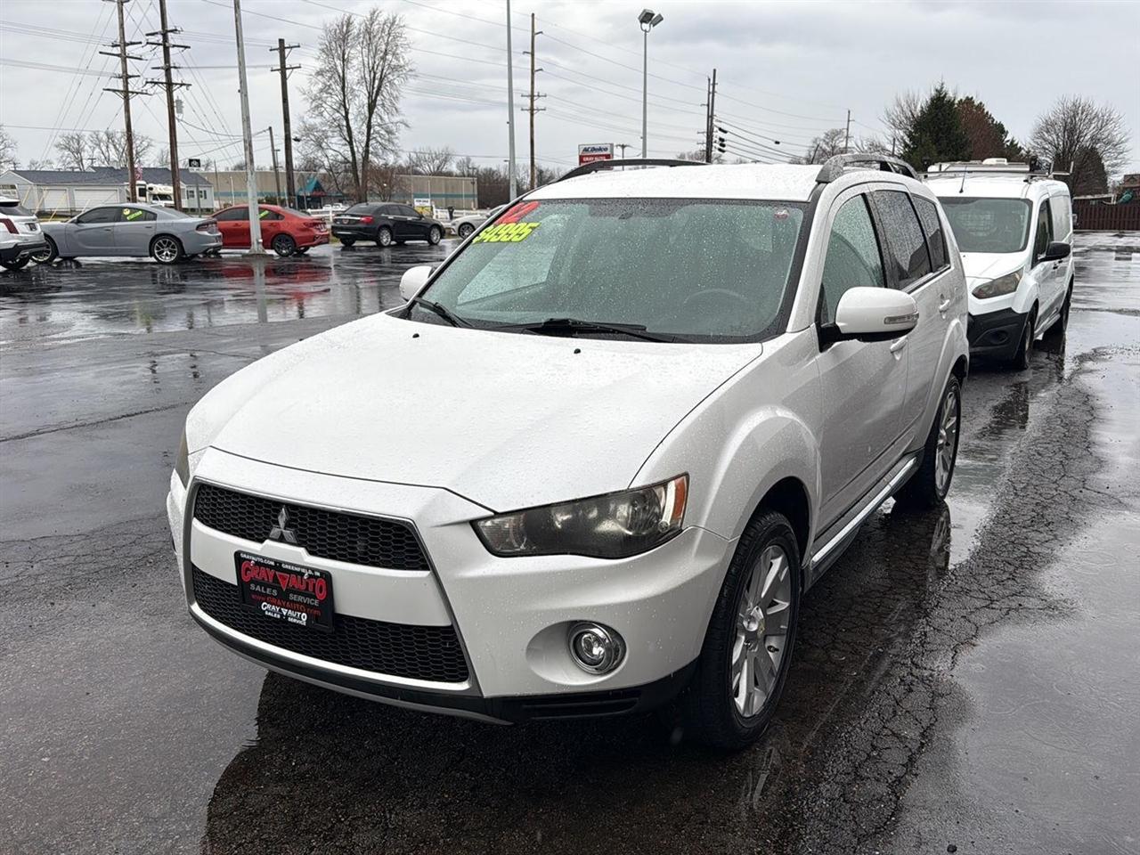 Mitsubishi Outlander 2WD 4dr SE 2012