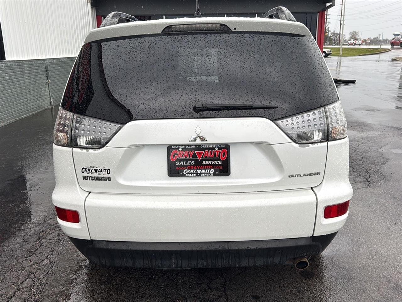 Mitsubishi Outlander 2WD 4dr SE 2012