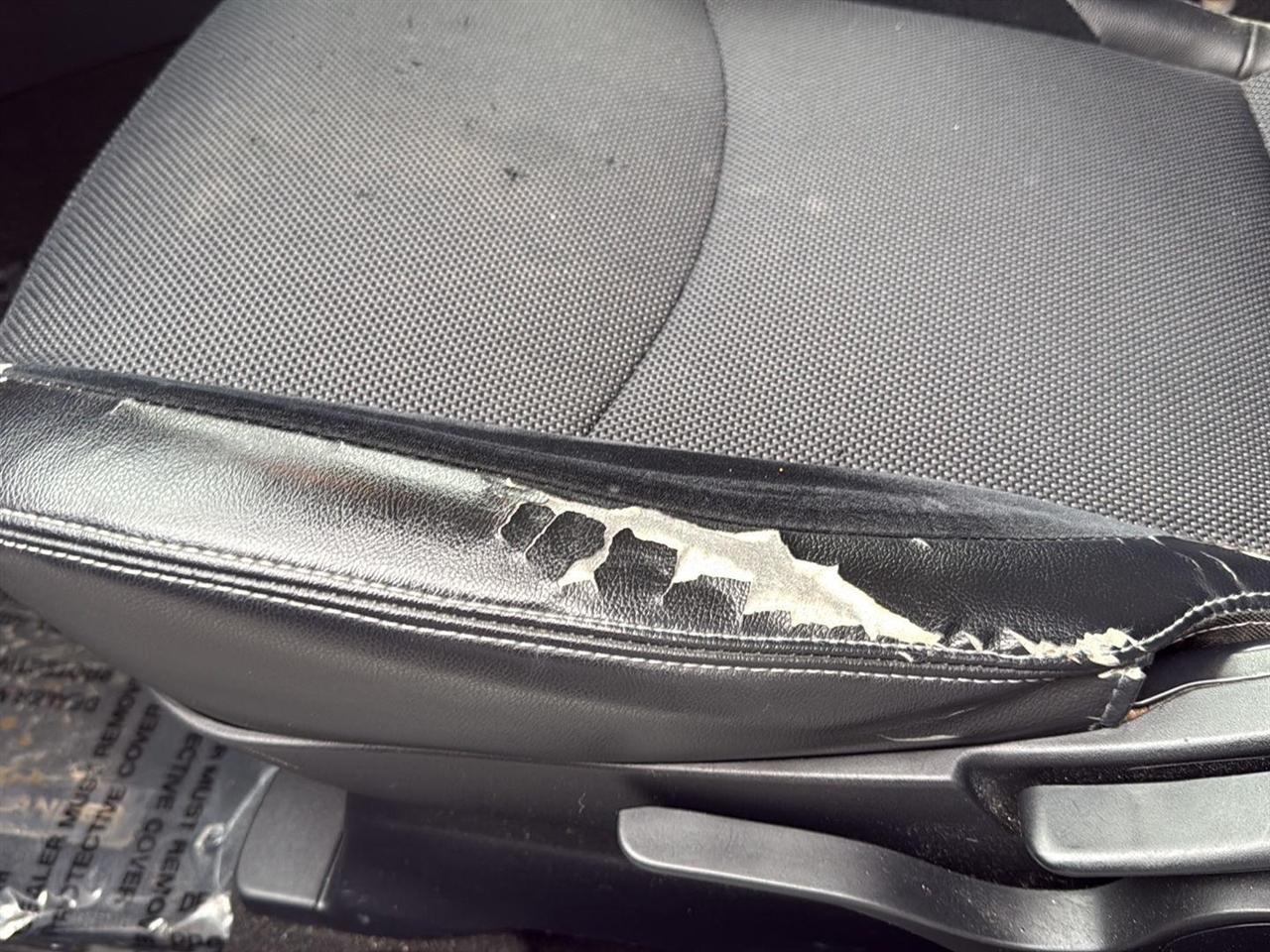 Mitsubishi Outlander 2WD 4dr SE 2012