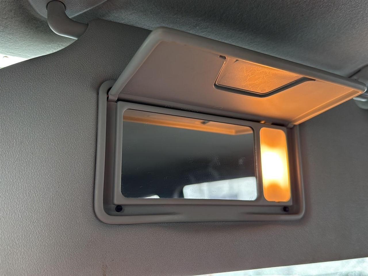 Mitsubishi Outlander 2WD 4dr SE 2012