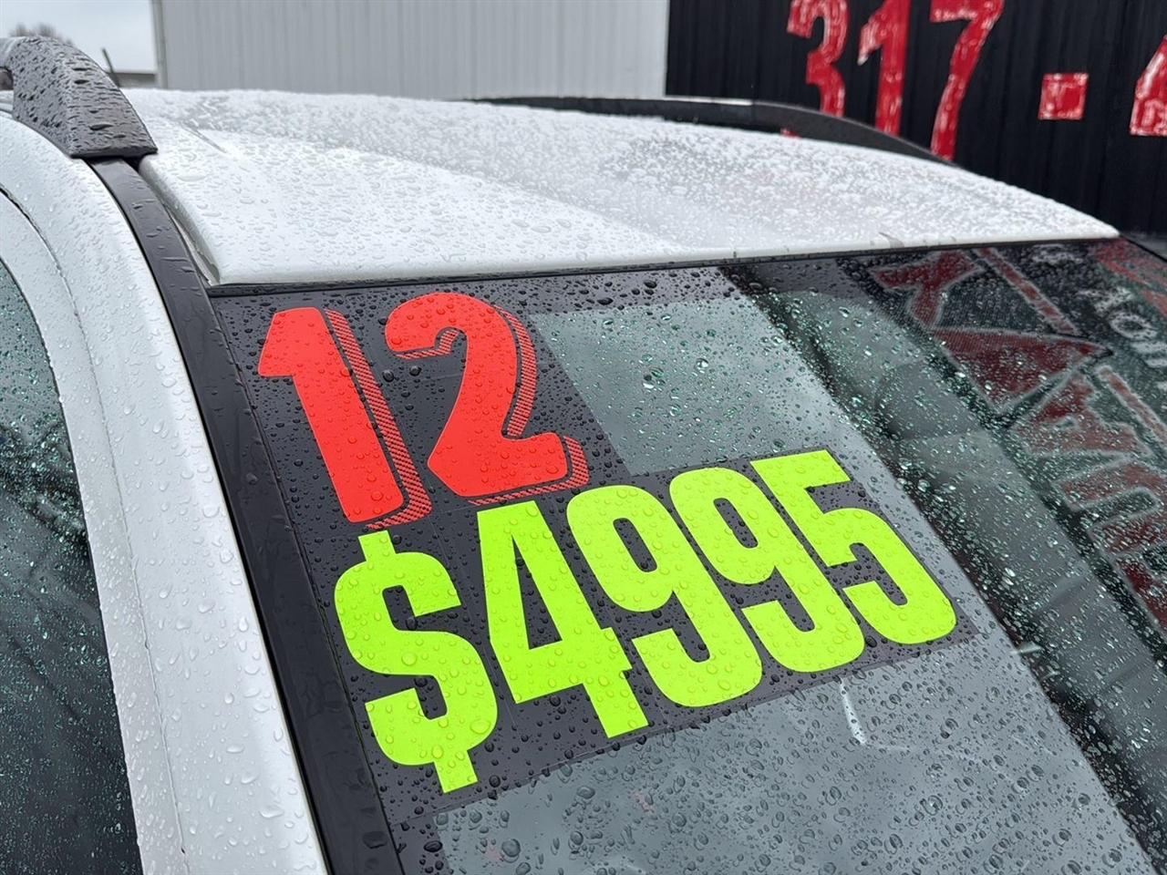 Mitsubishi Outlander 2WD 4dr SE 2012