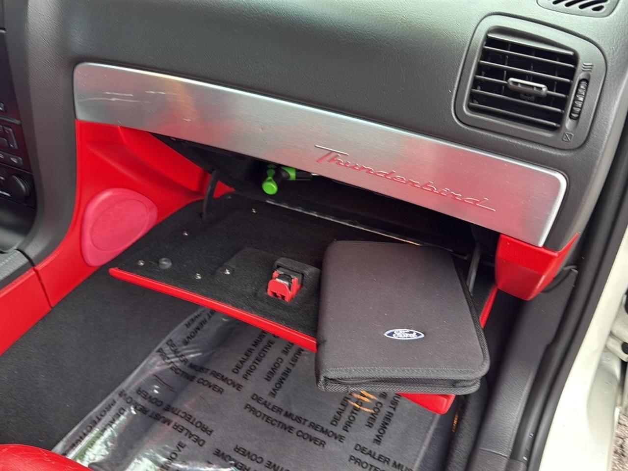 Ford Thunderbird 2dr Conv w/Hardtop Premium 2002