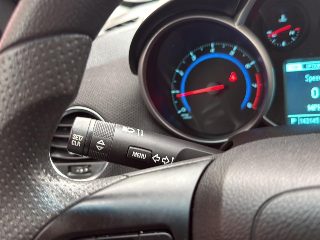 Chevrolet Cruze Limited 4dr Sdn Auto LT w/1LT 2016