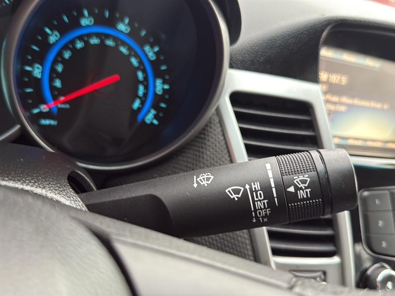 Chevrolet Cruze Limited 4dr Sdn Auto LT w/1LT 2016