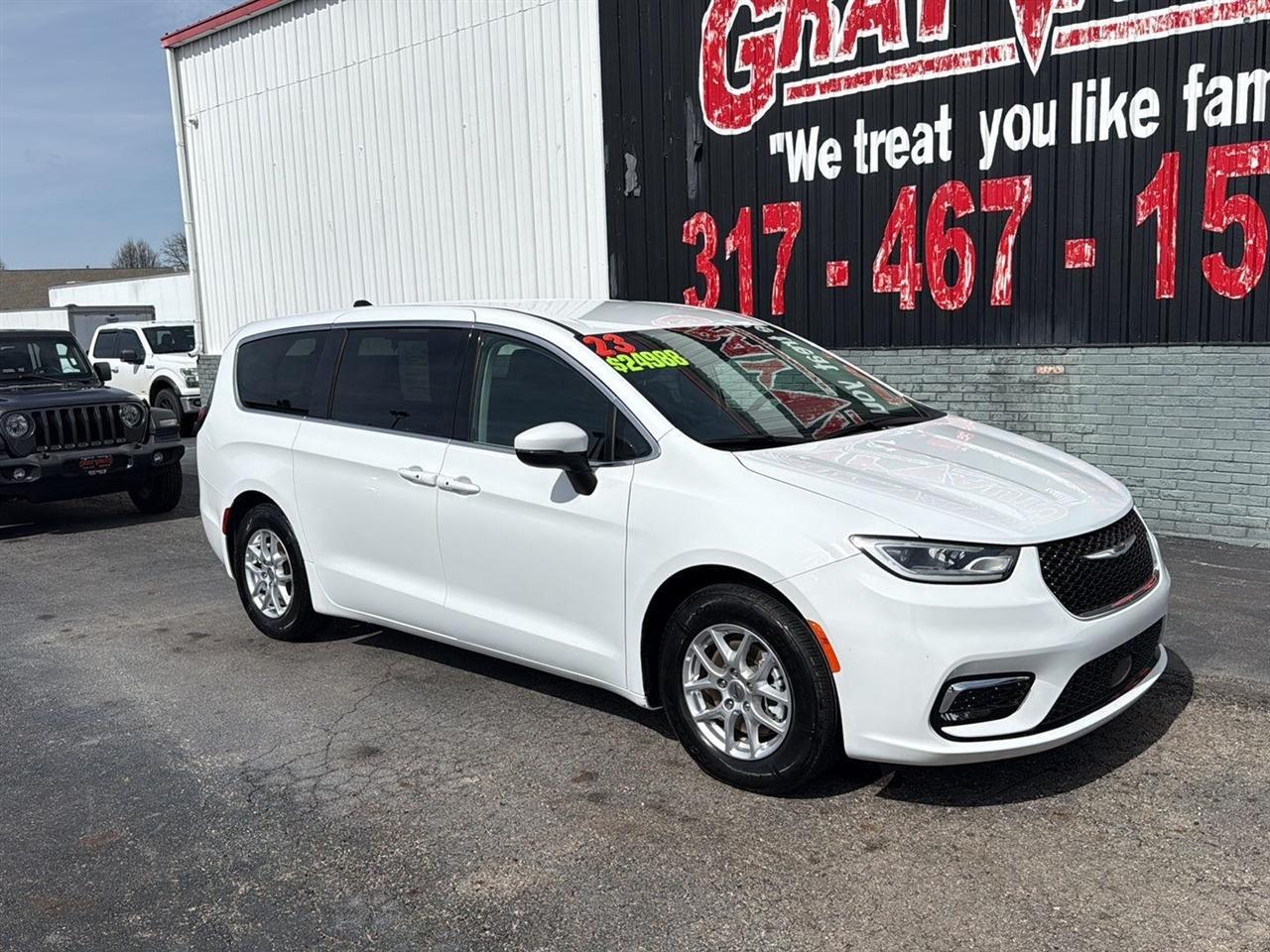 Chrysler Pacifica Touring L FWD 2023