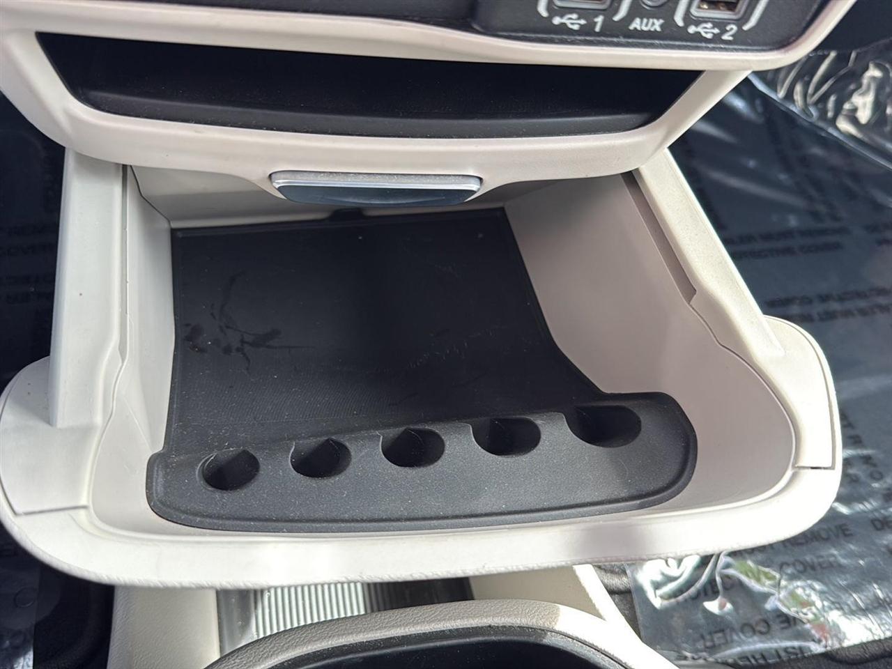 Chrysler Pacifica Touring L FWD 2023