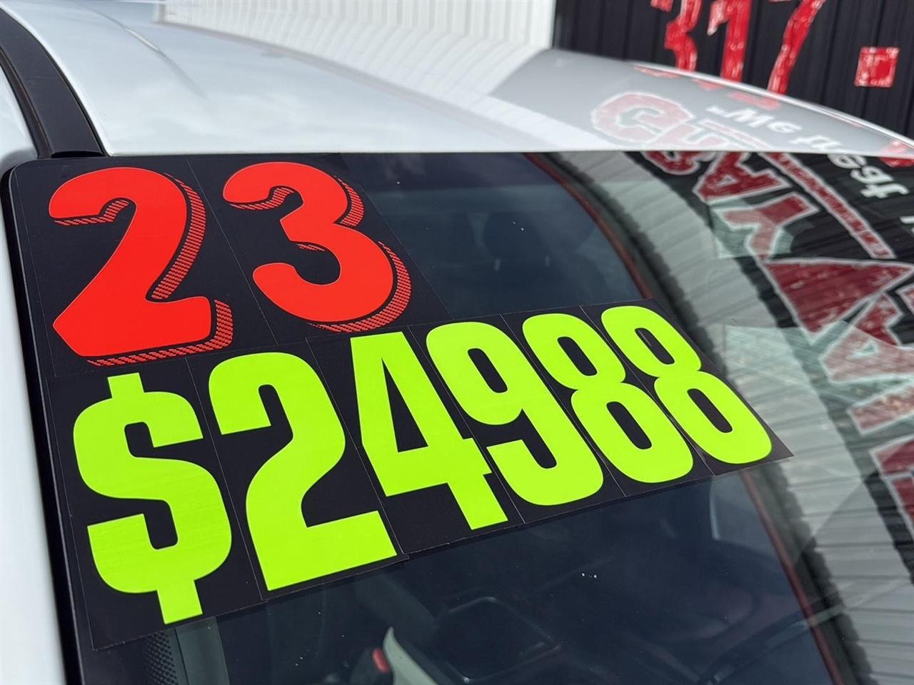 Chrysler Pacifica Touring L FWD 2023