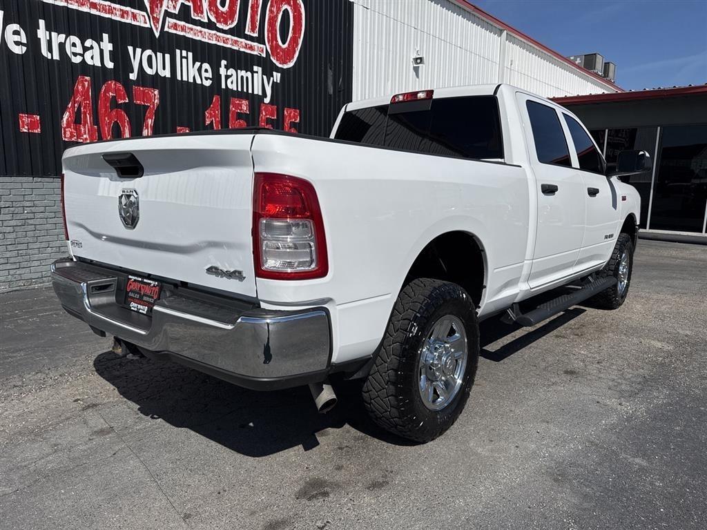 RAM 2500 Tradesman 4x4 Crew Cab 6'4" Box 2021