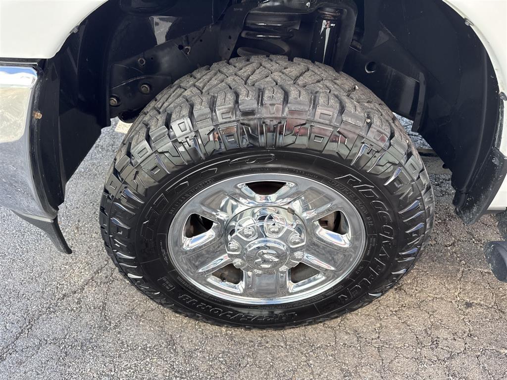 RAM 2500 Tradesman 4x4 Crew Cab 6'4" Box 2021