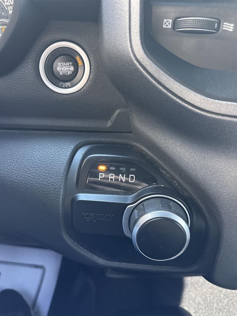 RAM 2500 Tradesman 4x4 Crew Cab 6'4" Box 2021