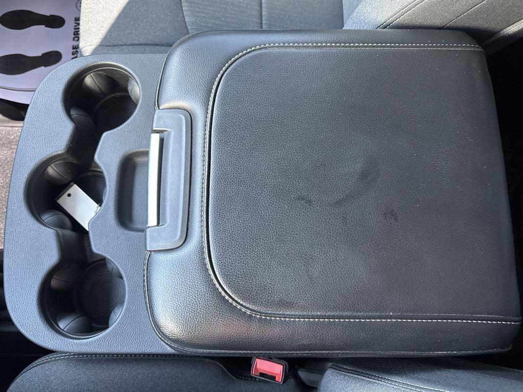 RAM 2500 Tradesman 4x4 Crew Cab 6'4" Box 2021