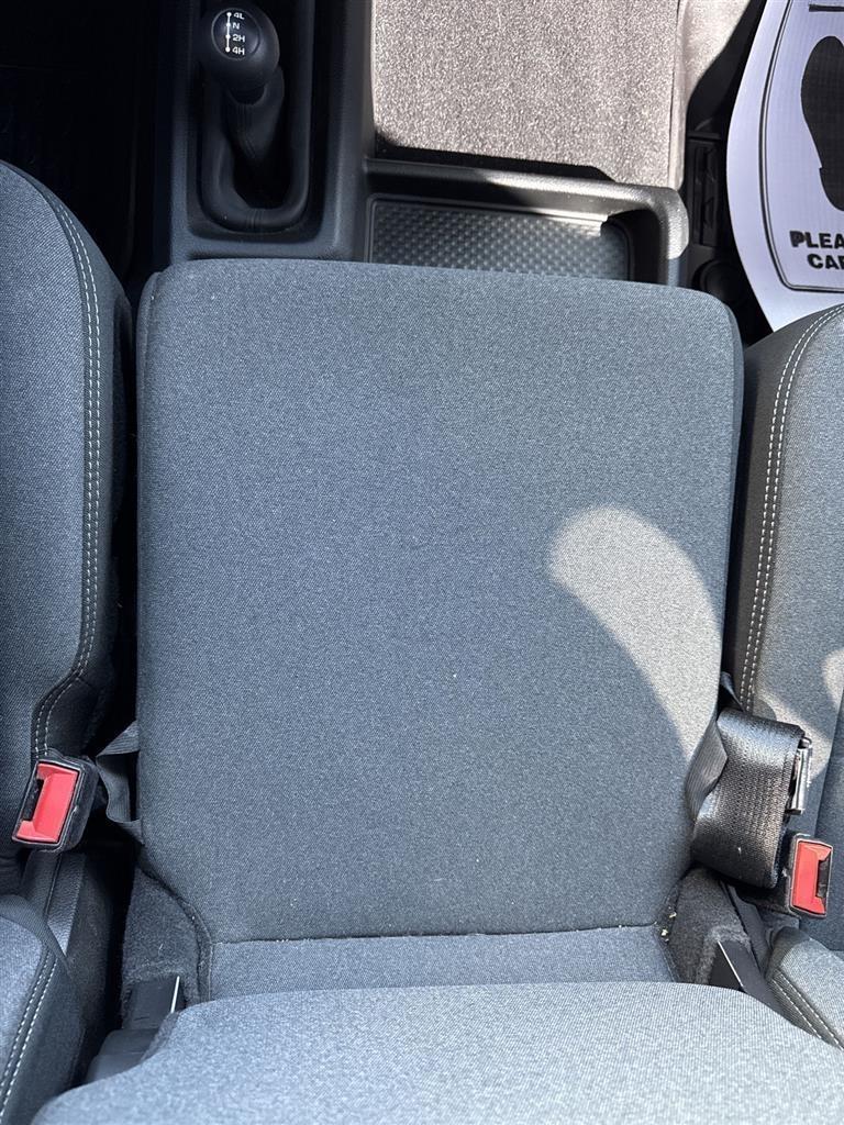 RAM 2500 Tradesman 4x4 Crew Cab 6'4" Box 2021