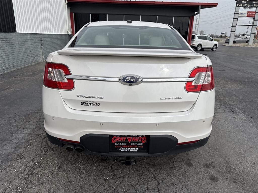 Ford Taurus 4dr Sdn Limited FWD 2012
