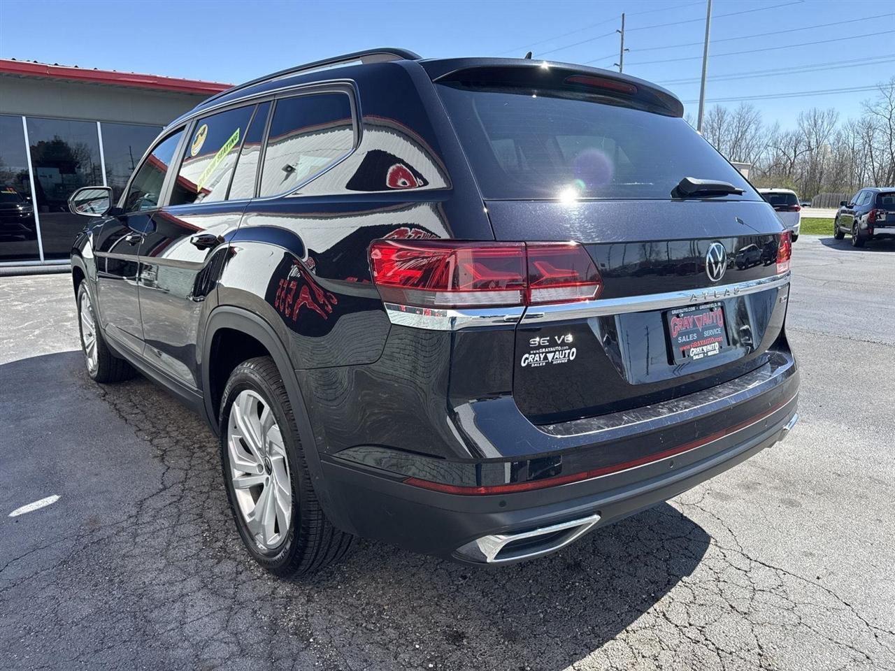 Volkswagen Atlas 3.6L V6 SE w/Technology 4MOTION *Ltd Avail* 2021