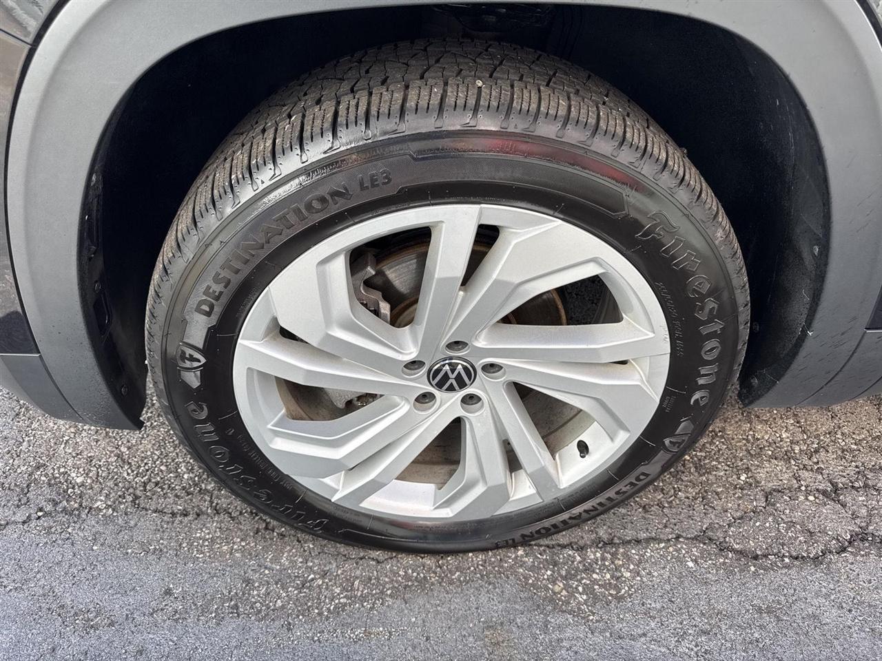 Volkswagen Atlas 3.6L V6 SE w/Technology 4MOTION *Ltd Avail* 2021