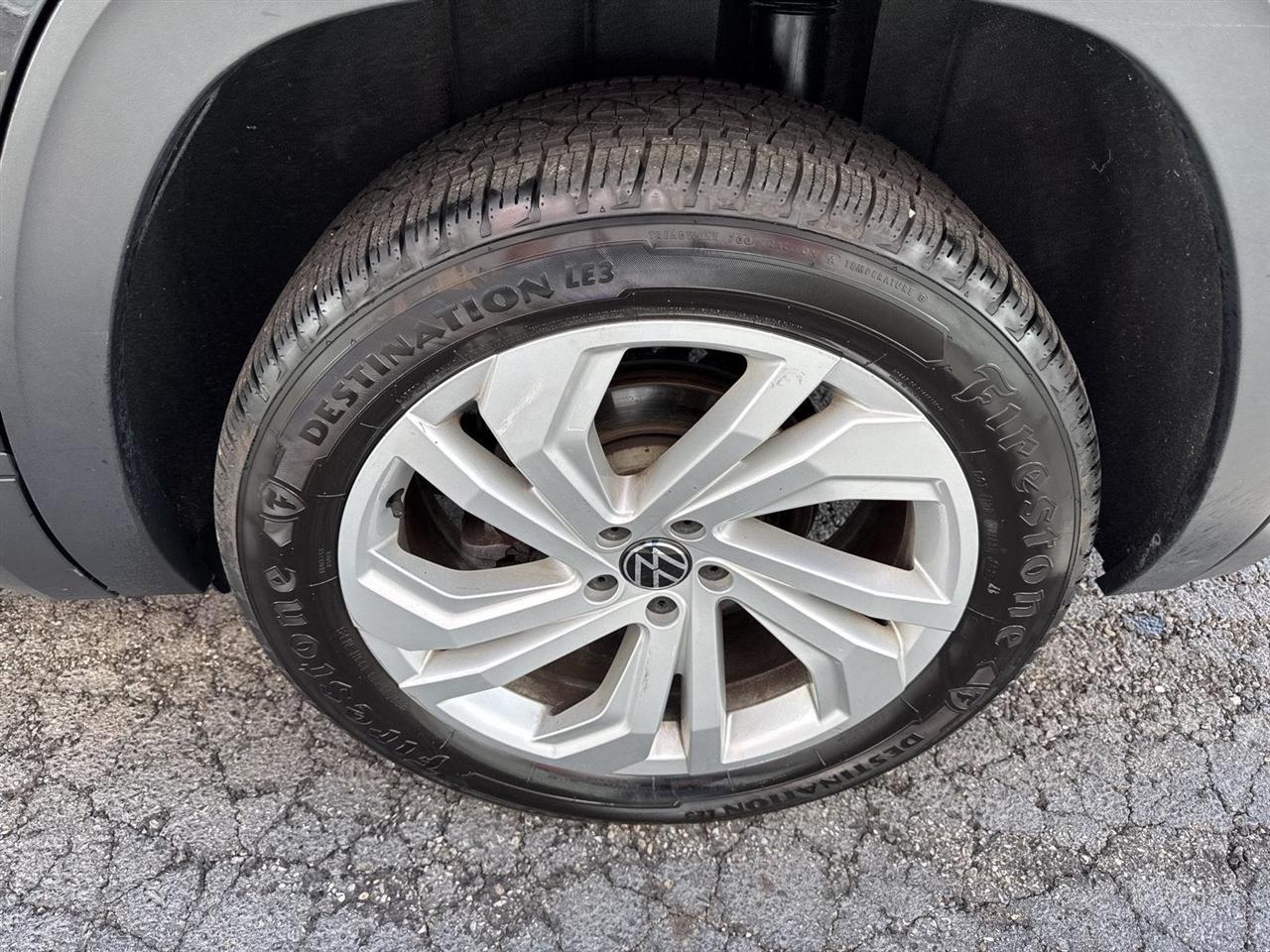 Volkswagen Atlas 3.6L V6 SE w/Technology 4MOTION *Ltd Avail* 2021