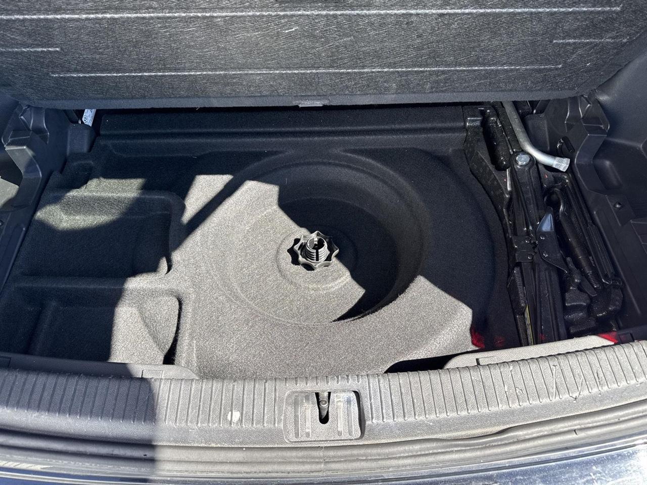 Volkswagen Atlas 3.6L V6 SE w/Technology 4MOTION *Ltd Avail* 2021