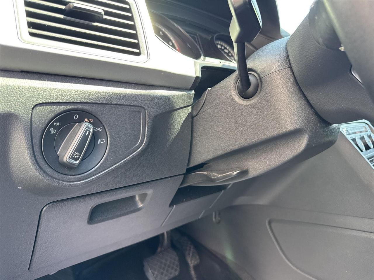 Volkswagen Atlas 3.6L V6 SE w/Technology 4MOTION *Ltd Avail* 2021